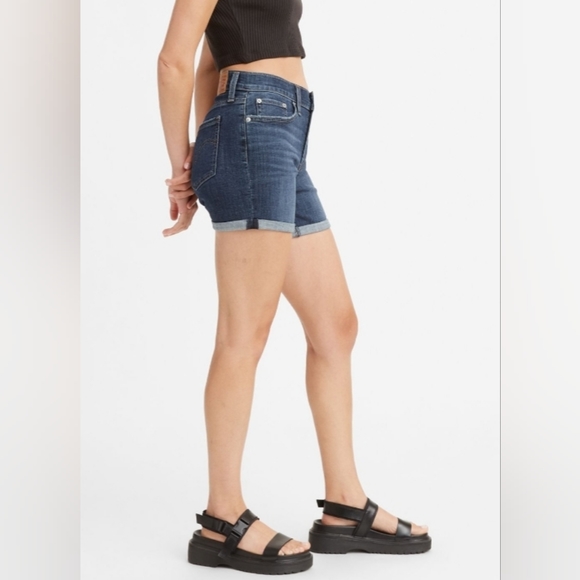 Women's mid length shorts - Picture 2 of 8